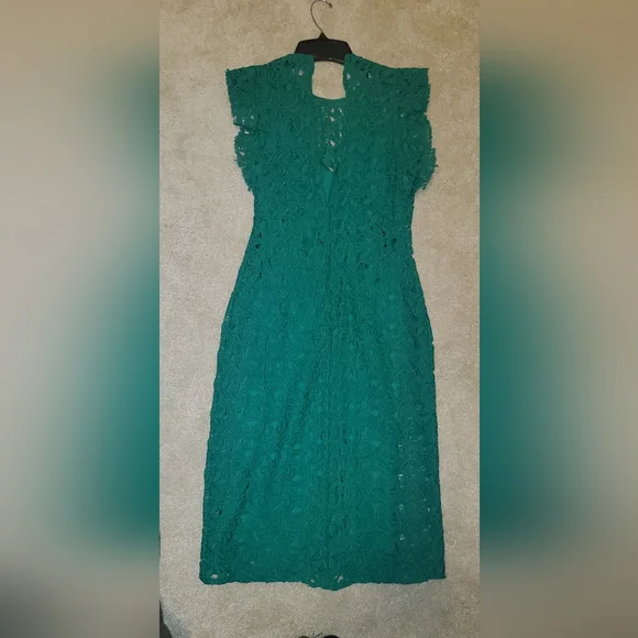 Dress - Picture 3 of 4